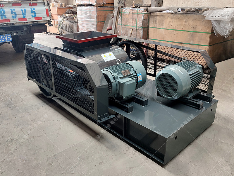 2PGC400X250小型雙齒輥破碎機發(fā)往江蘇徐州破碎玻璃