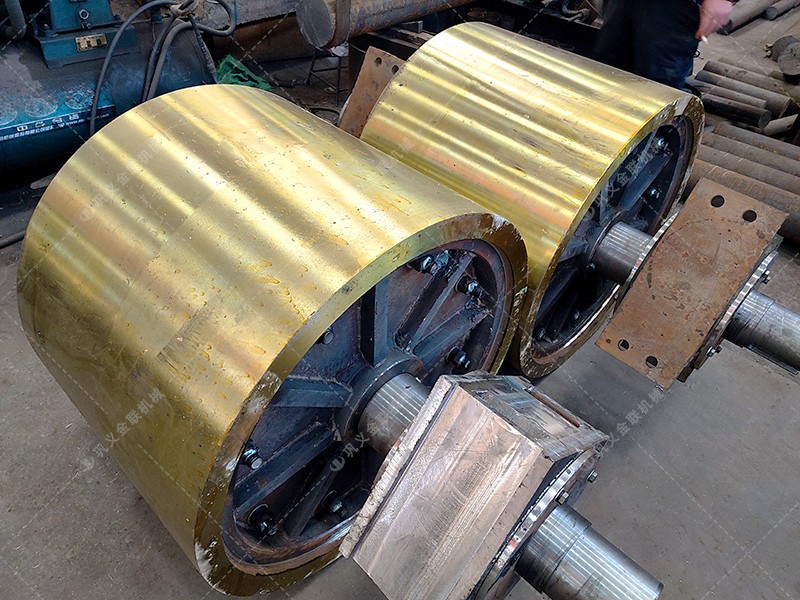 青石制砂難題多？對(duì)輥破碎機(jī)如何輕松應(yīng)對(duì)？